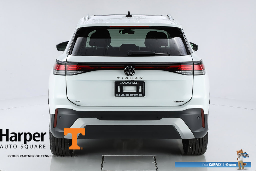 New 2025 Volkswagen Tiguan SE w/ Panoramic Sunroof Package AWD/4WD image 47
