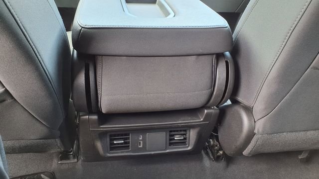 Used 2024 Chevrolet Silverado 1500 Custom w/ LPO, Dark Essentials Package RWD image 31