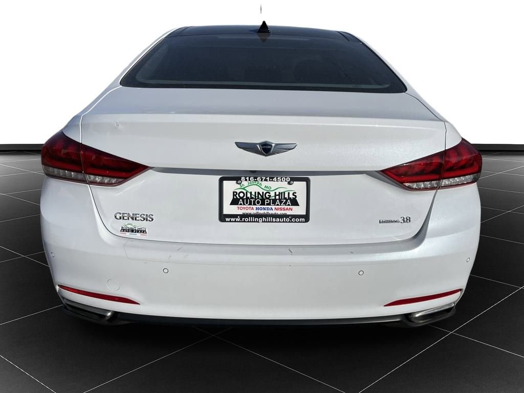 Used 2015 Hyundai Genesis 3.8 w/ Option Group 02 image 4