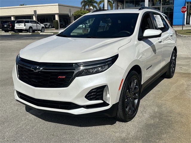 Certified 2022 Chevrolet Equinox RS w/ RS Leather Package image 3