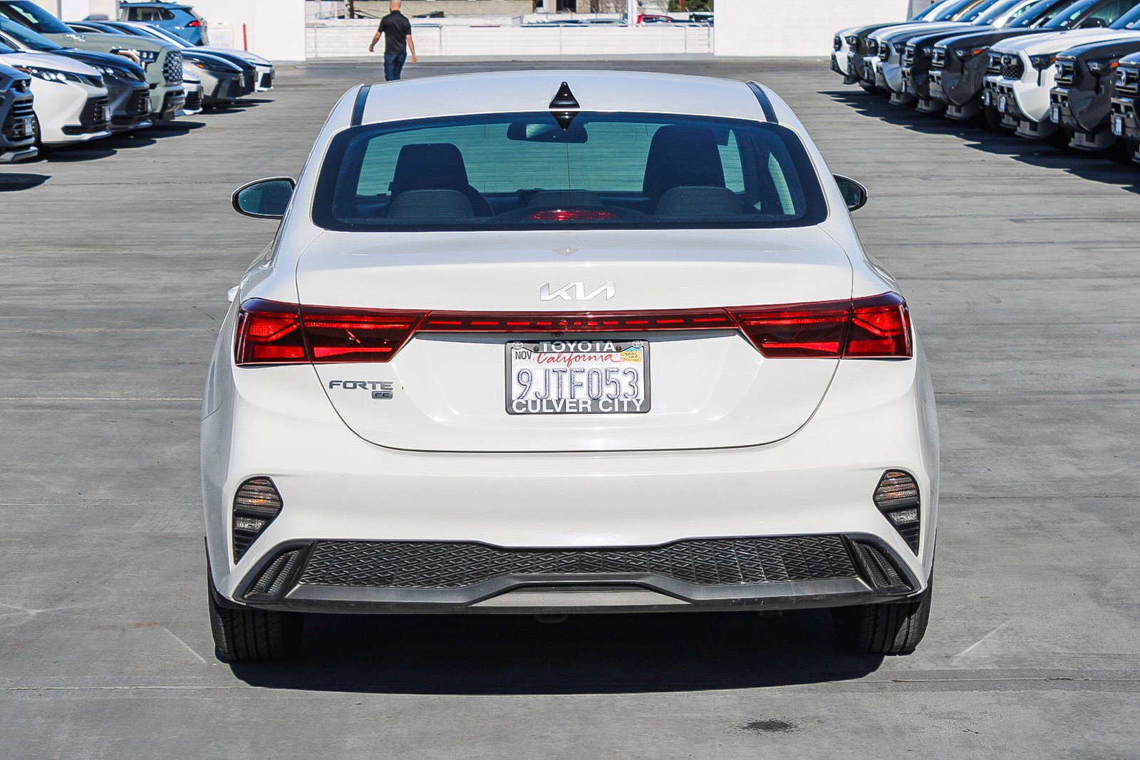 Used 2024 Kia Forte LX image 8