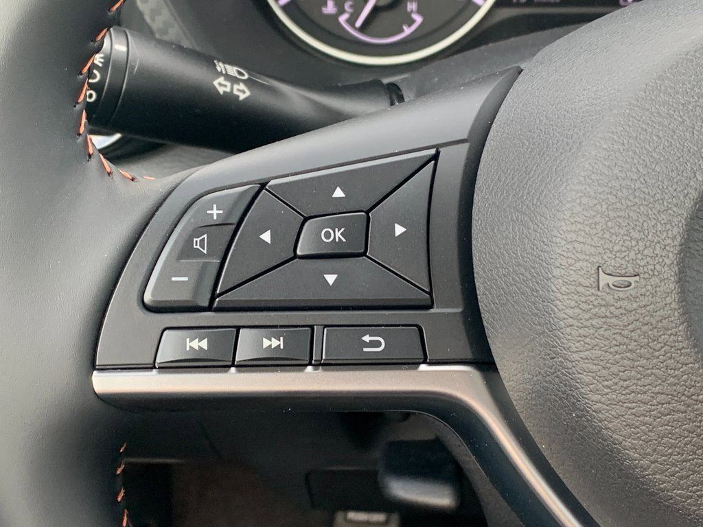 New 2025 Nissan Sentra SR image 9