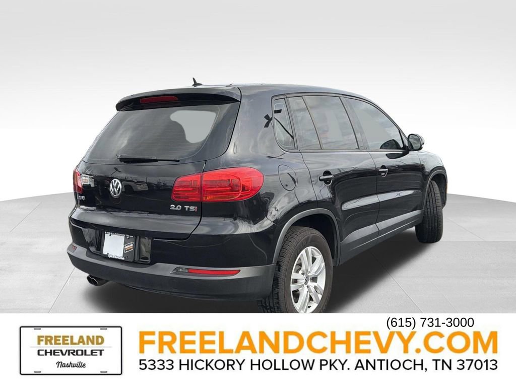 Used 2014 Volkswagen Tiguan S image 3