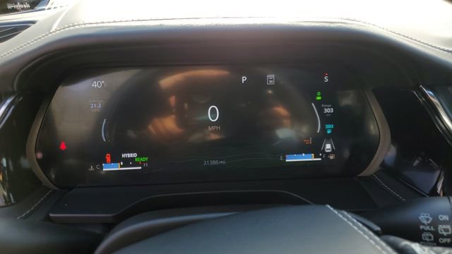 Used 2022 Jeep Grand Cherokee Overland w/ Advanced Protech Group III image 16