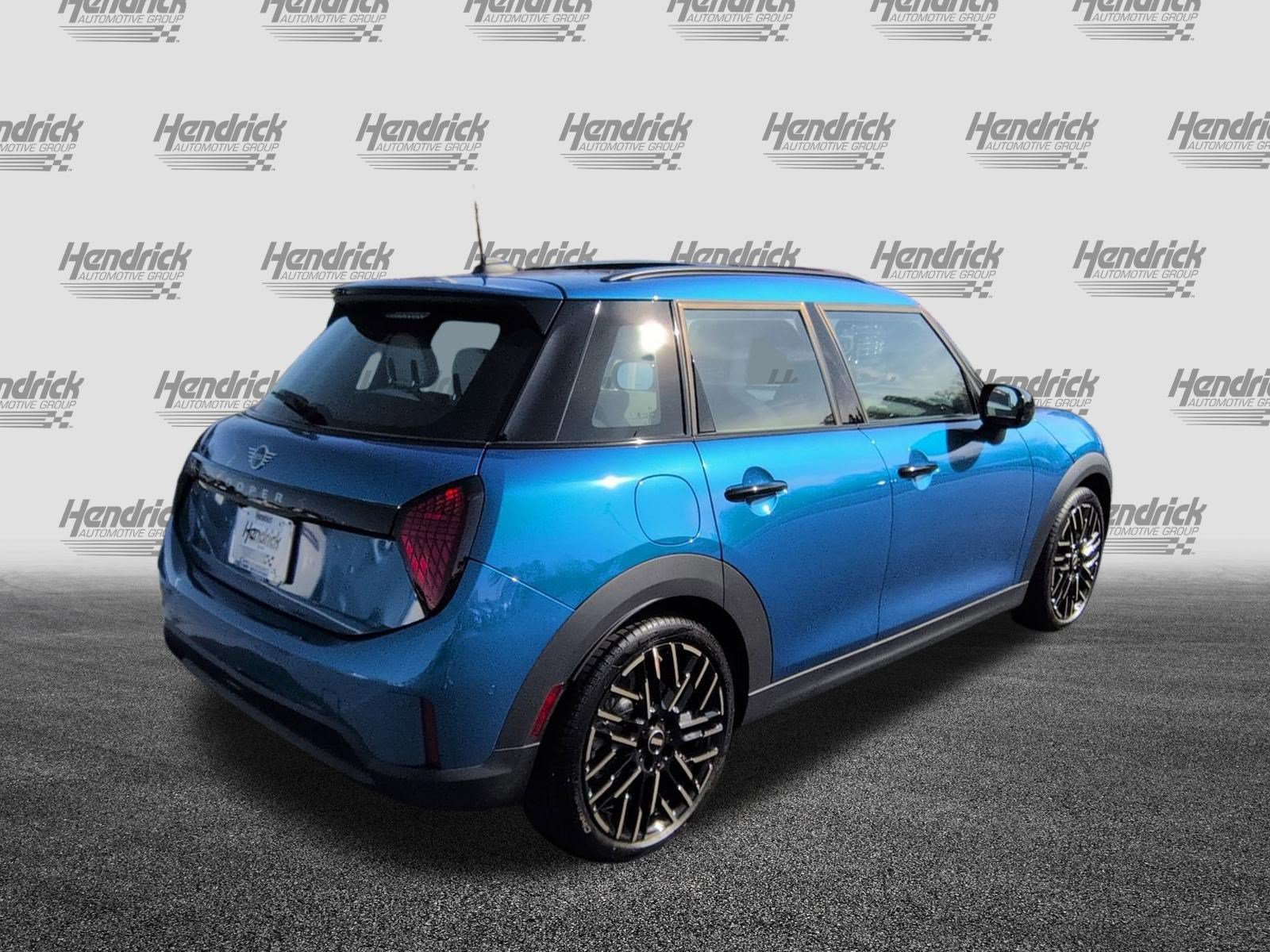 Used 2025 MINI Cooper S FWD image 10