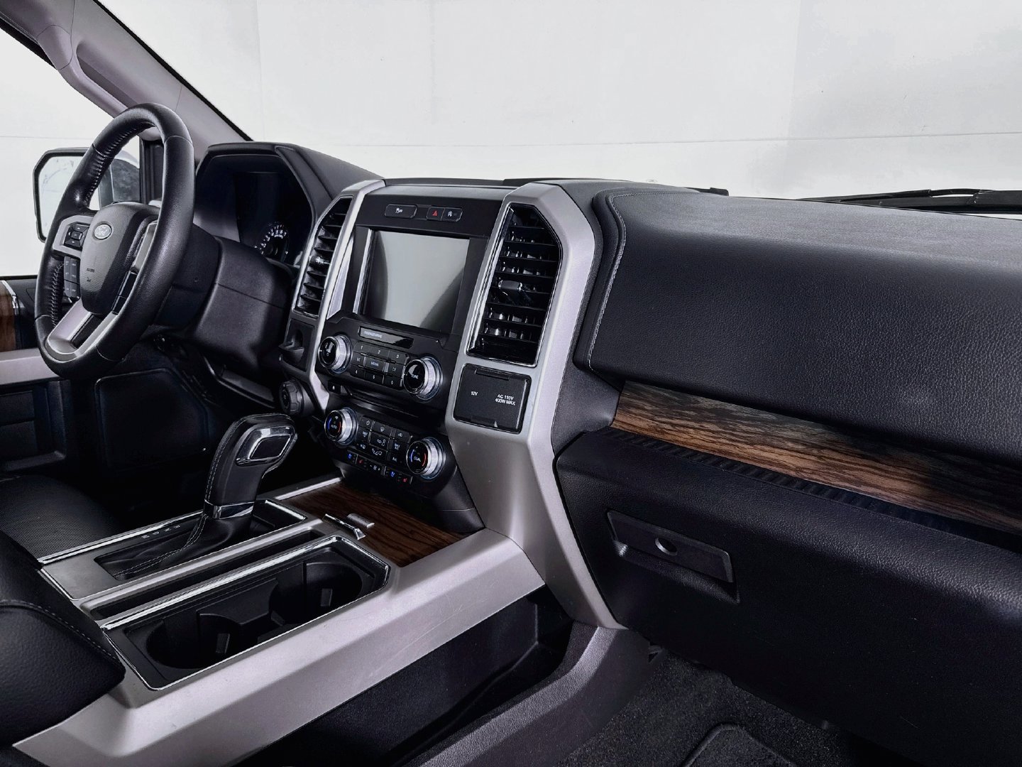 Used 2018 Ford F150 Lariat w/ Equipment Group 501A Mid RWD image 27