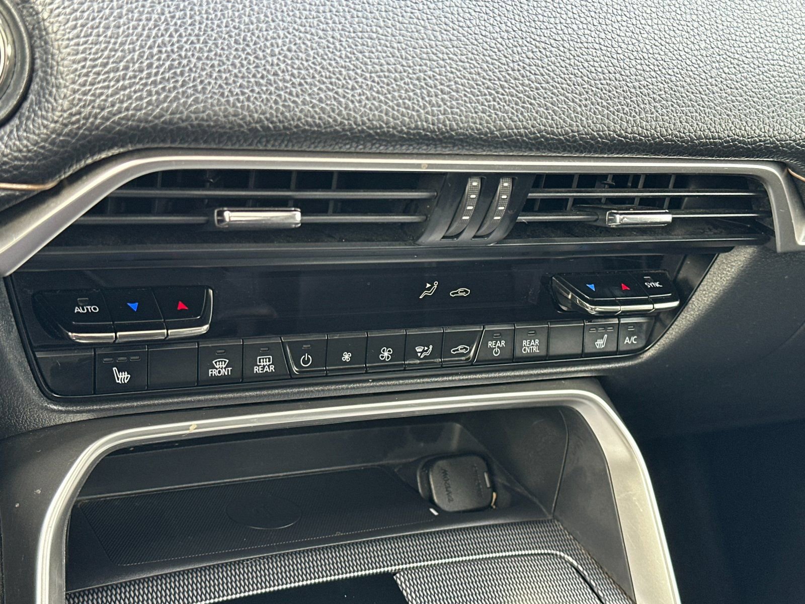 Used 2024 MAZDA CX-90 3.3 Turbo w/ Premium Package image 25