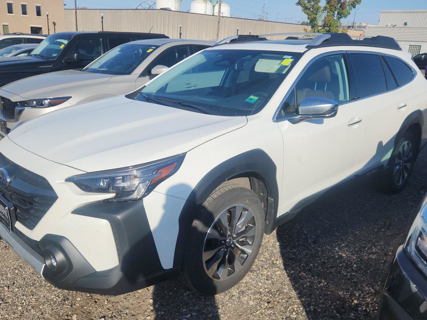 Used 2024 Subaru Outback Touring AWD/4WD image 8