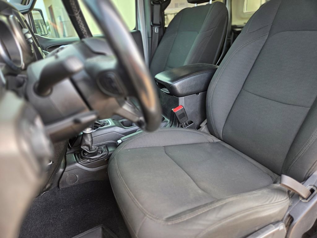 Used 2020 Jeep Wrangler Unlimited Sport AWD/4WD image 17