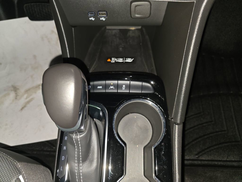 Used 2024 Buick Encore GX Avenir w/ Avenir Technology Package image 21