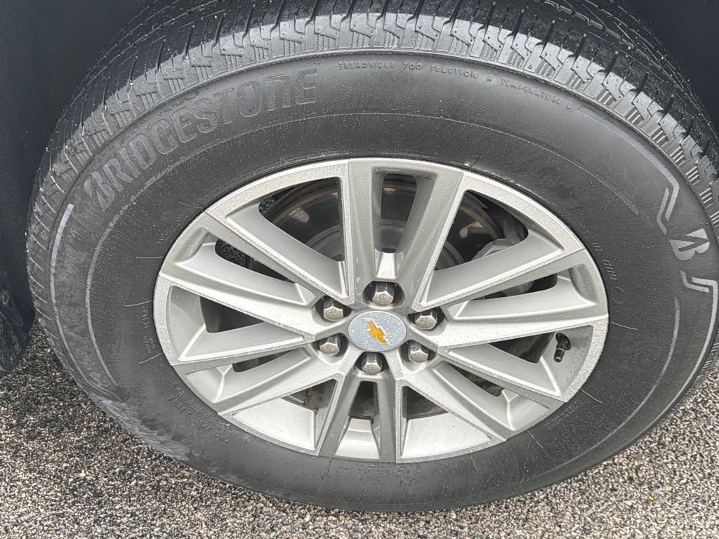 Used 2023 Chevrolet Traverse LT image 28