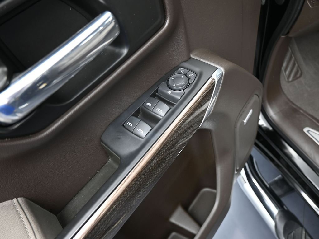 Used 2020 Chevrolet Silverado 1500 RST image 13