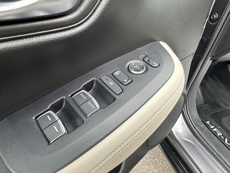 Used 2024 Honda HR-V EX-L image 22