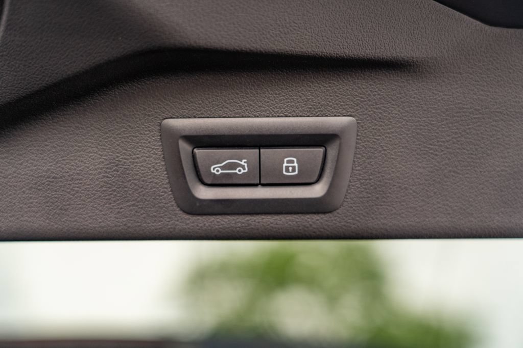 Used 2025 BMW X5 M60i AWD/4WD image 8