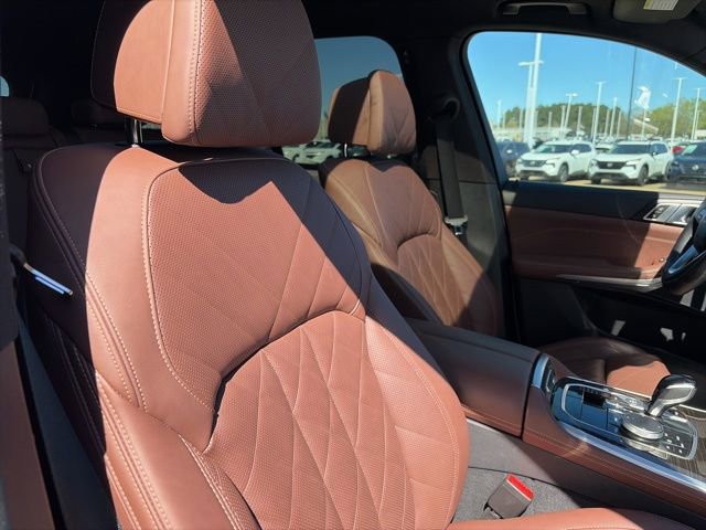 Used 2023 BMW X5 sDrive40i w/ Luxury Seating Package image 22