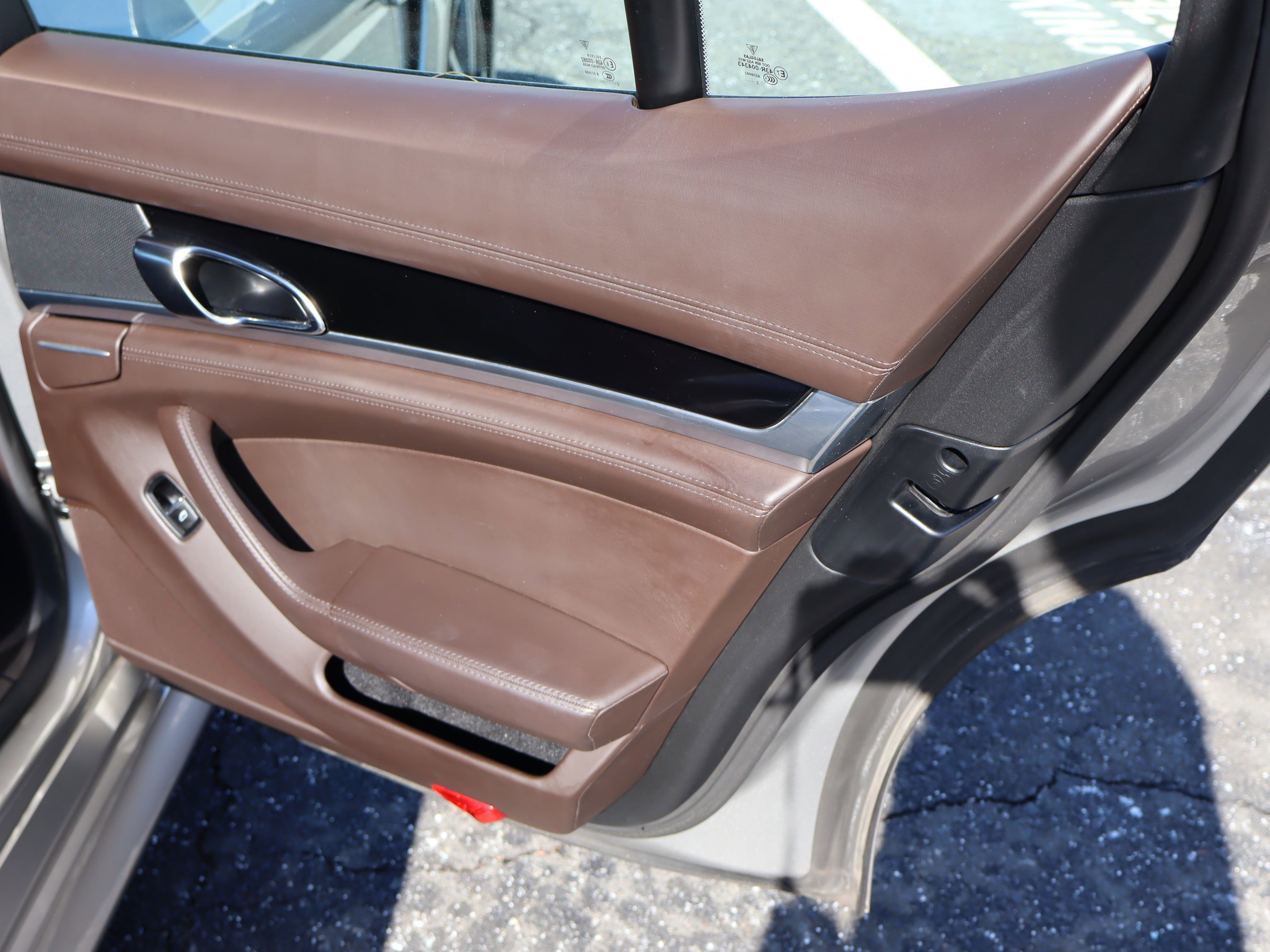 Used 2013 Porsche Panamera 4 image 30