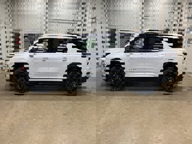 New 2026 Chevrolet Traverse RS image 8