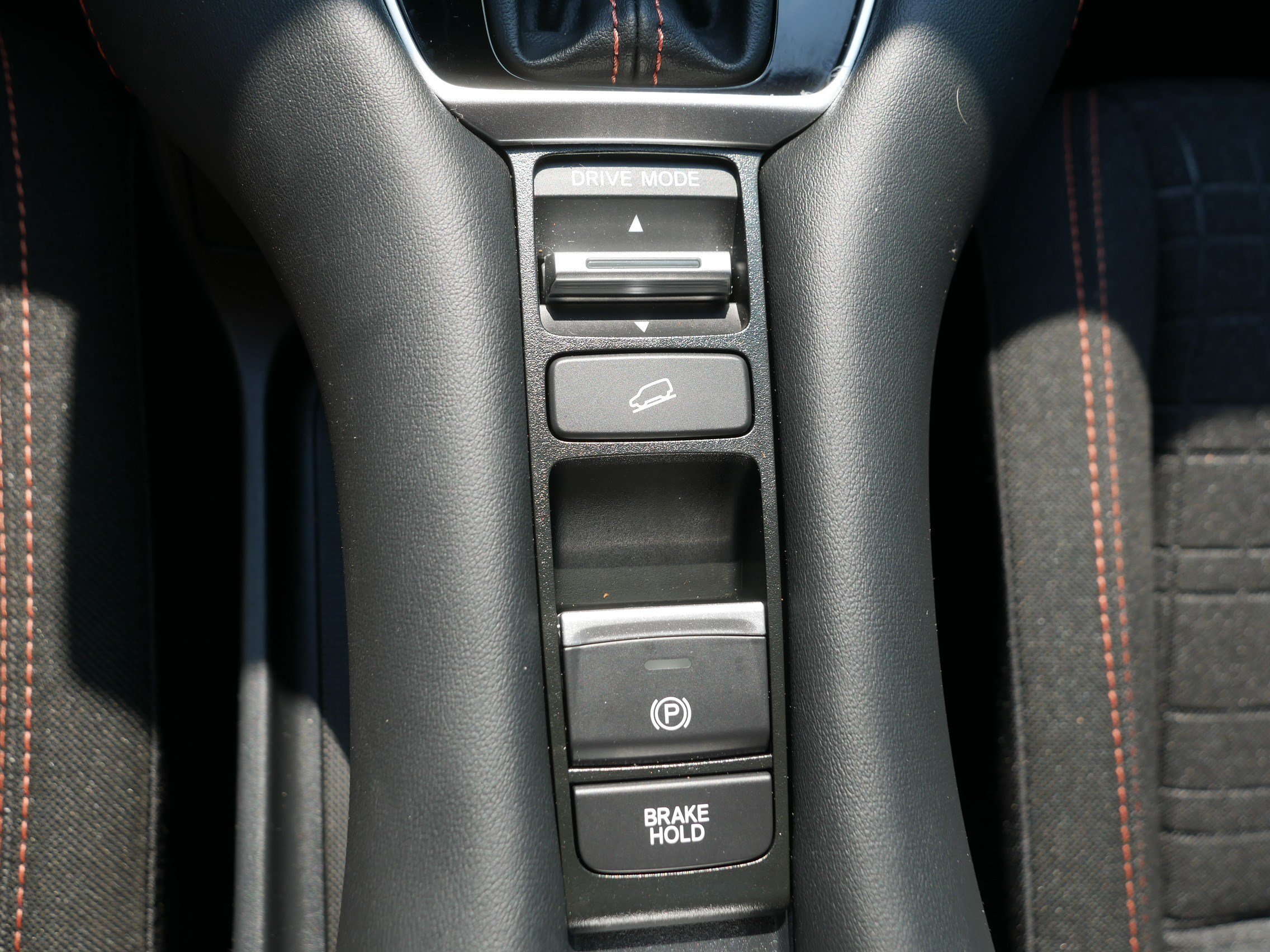 Used 2024 Honda HR-V Sport image 32