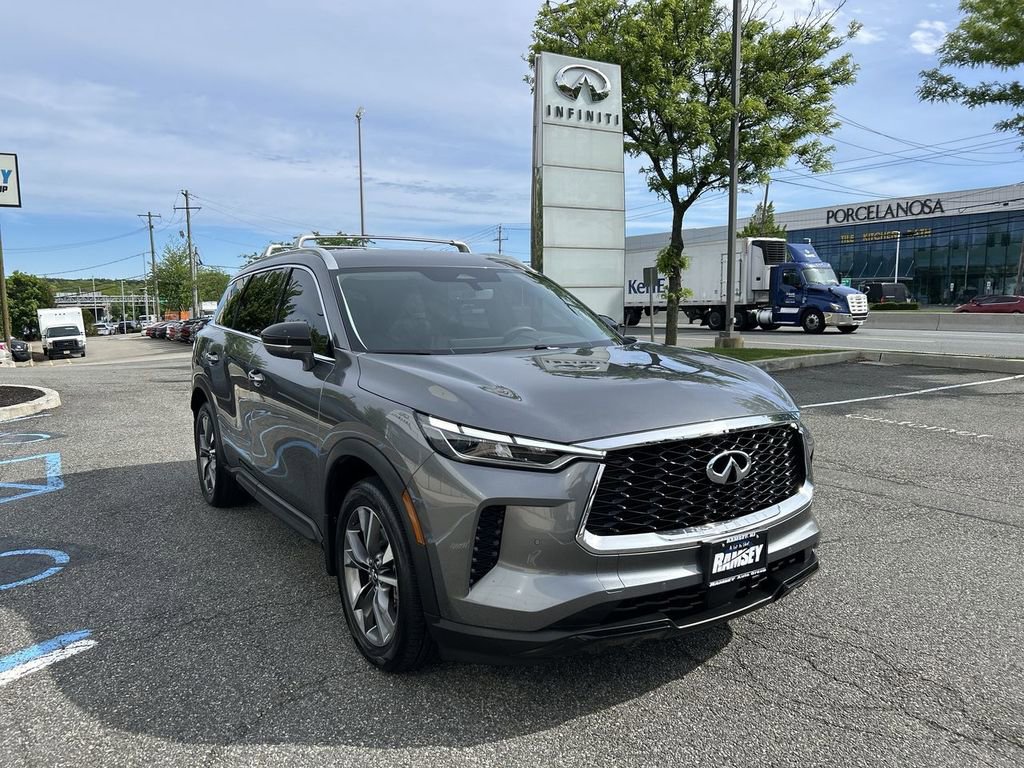 Certified 2023 INFINITI QX60 Luxe w/ Cargo Package AWD/4WD image 2