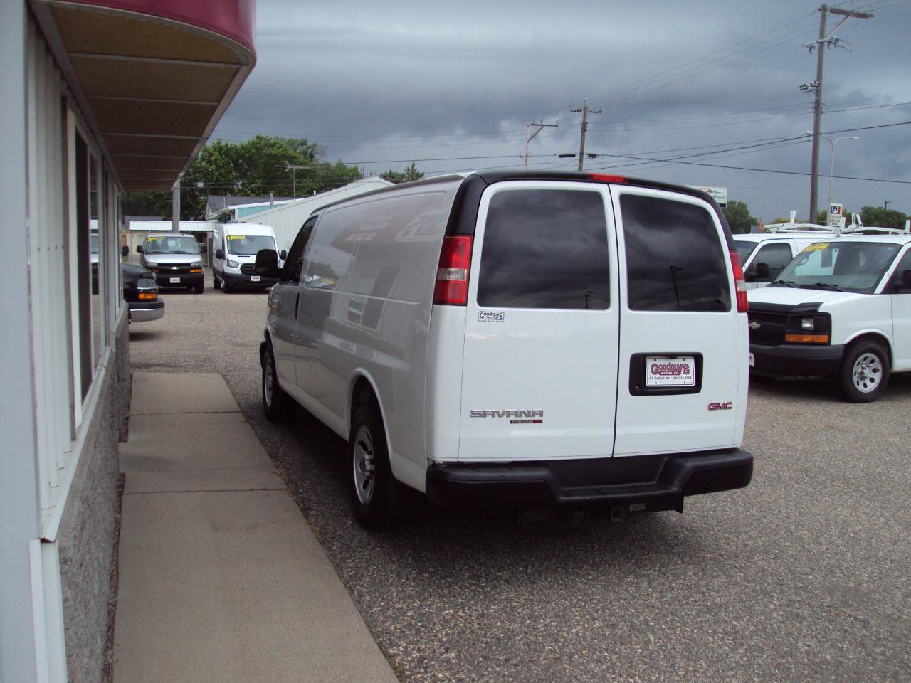 Used 2014 GMC Savana 1500 AWD image 5