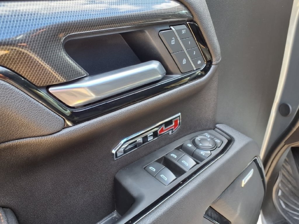 Used 2025 GMC Sierra 1500 AT4 w/ AT4 Premium Package AWD/4WD image 21