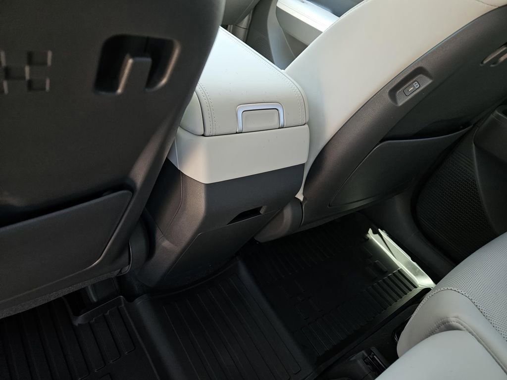 New 2026 Hyundai Santa Fe SEL FWD image 17