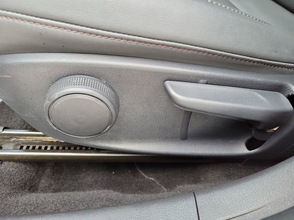 Used 2023 MAZDA MAZDA3 s image 14