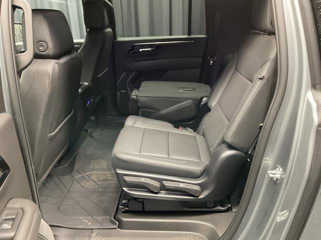 New 2026 Chevrolet Suburban Z71 w/ Comfort Package image 8