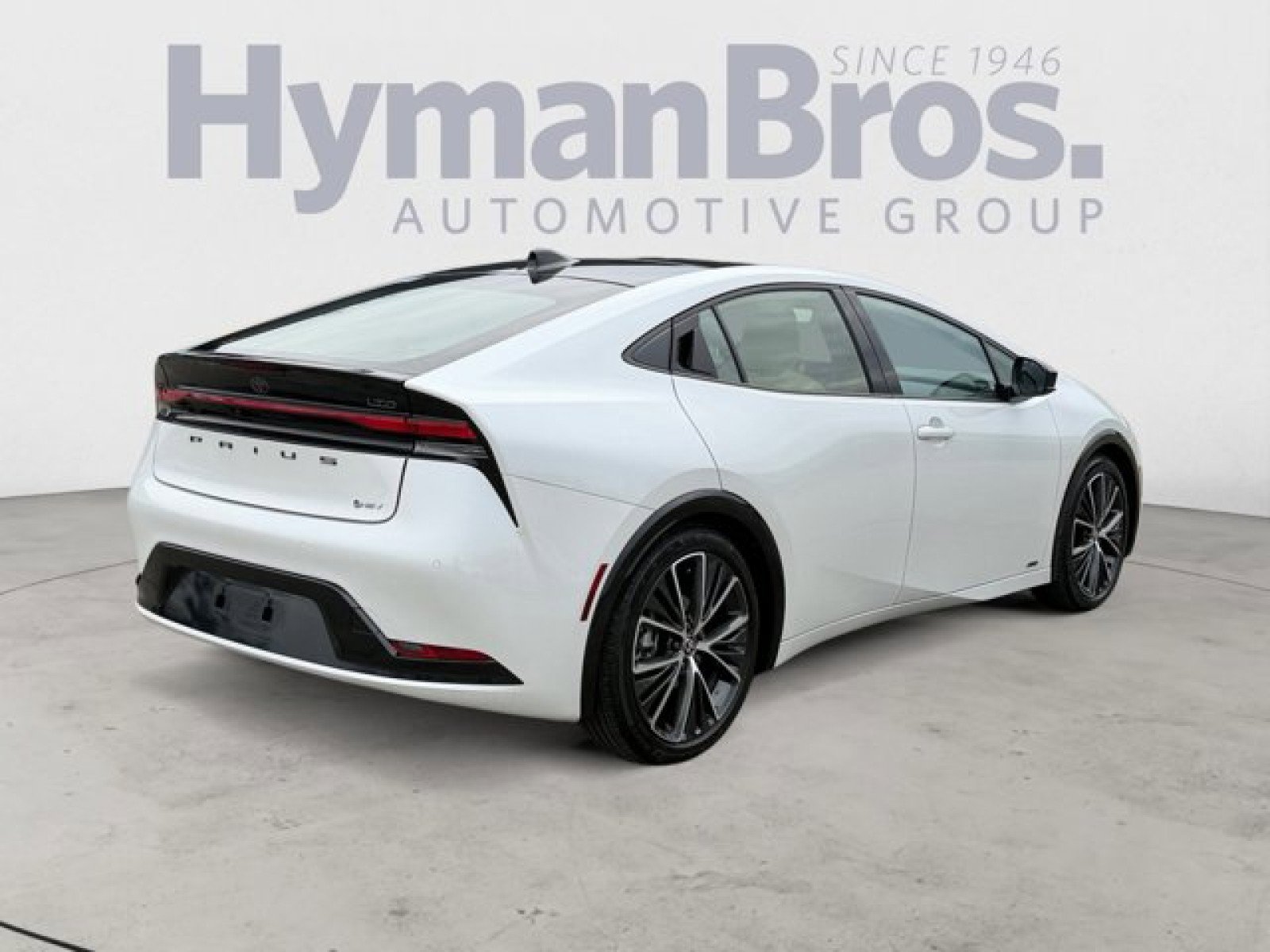 Used 2024 Toyota Prius Limited AWD/4WD image 3