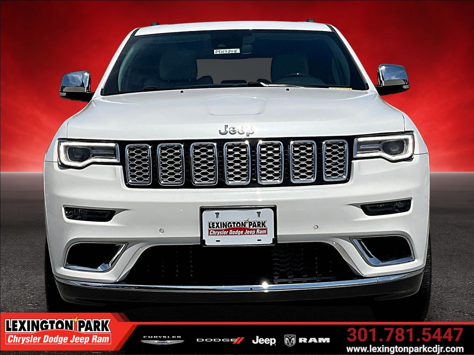 Used 2021 Jeep Grand Cherokee Summit AWD/4WD image 2