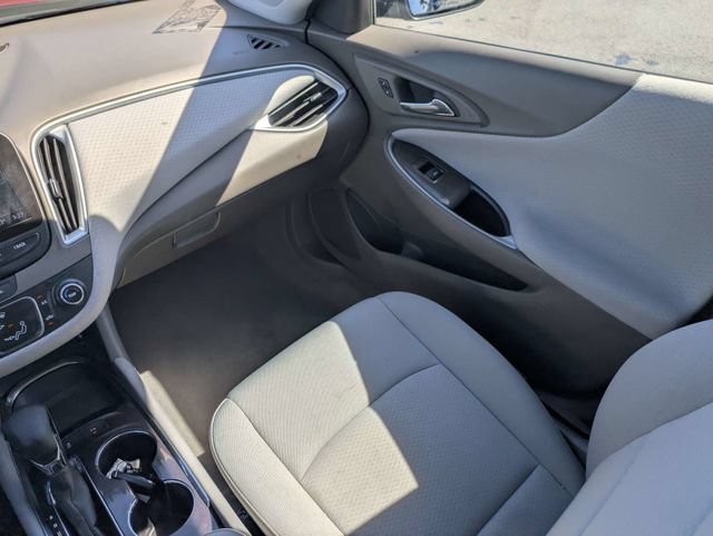 Used 2022 Chevrolet Malibu LS w/ Driver Confidence Package II FWD image 16