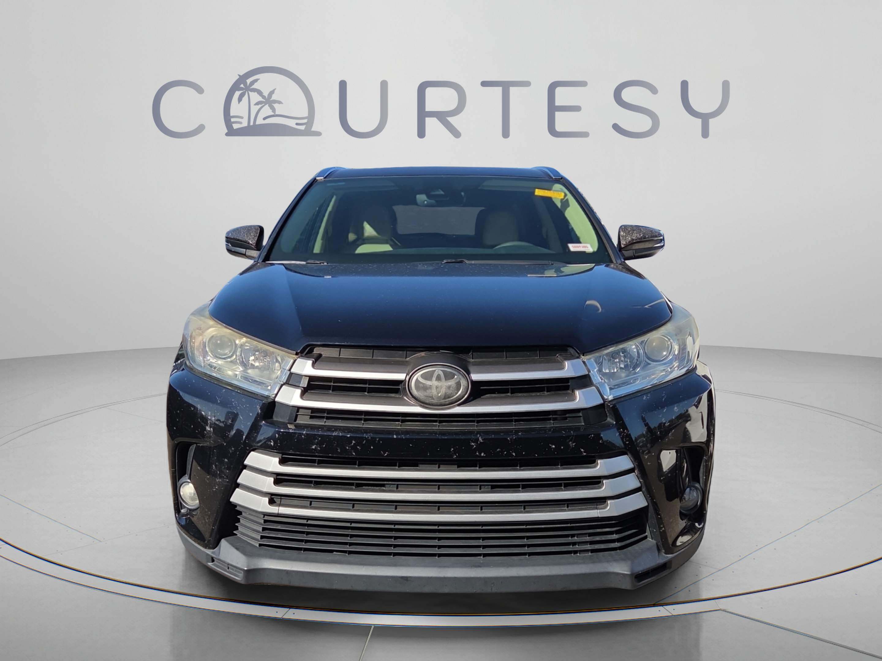 Used 2018 Toyota Highlander XLE FWD image 4