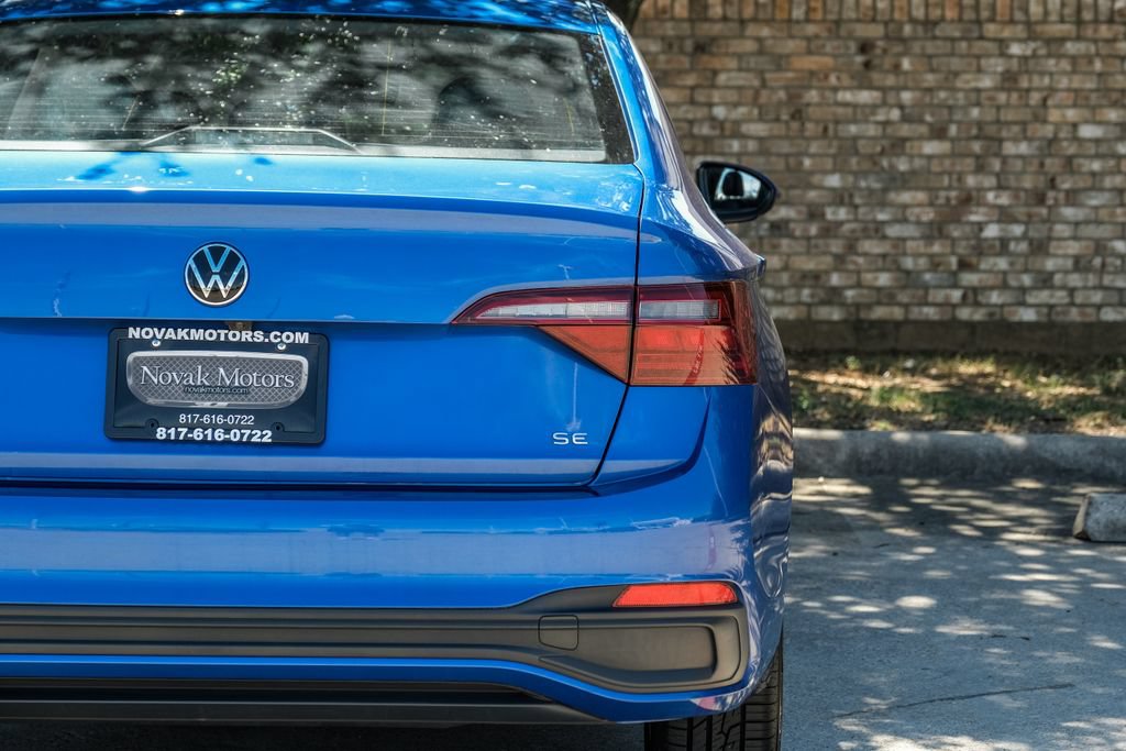Used 2022 Volkswagen Jetta SE FWD image 62