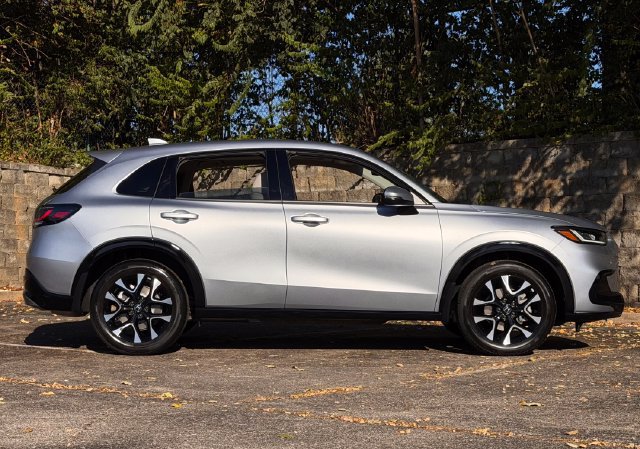 Used 2026 Honda HR-V EX-L image 4