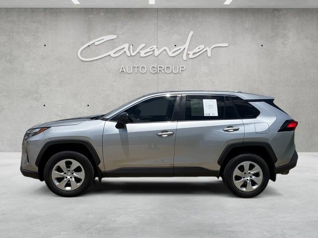 Used 2023 Toyota RAV4 LE FWD image 13