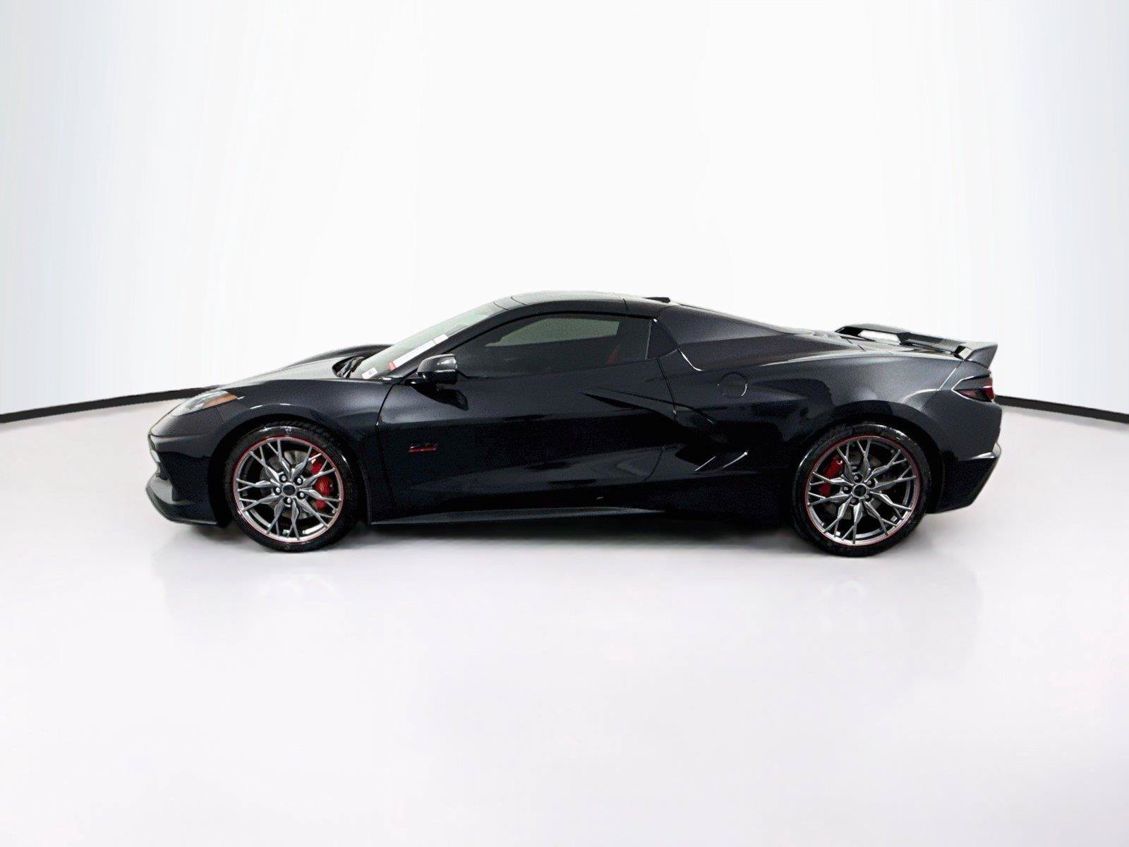 Used 2023 Chevrolet Corvette Stingray Premium Conv w/ Z51 Performance Package RWD image 14