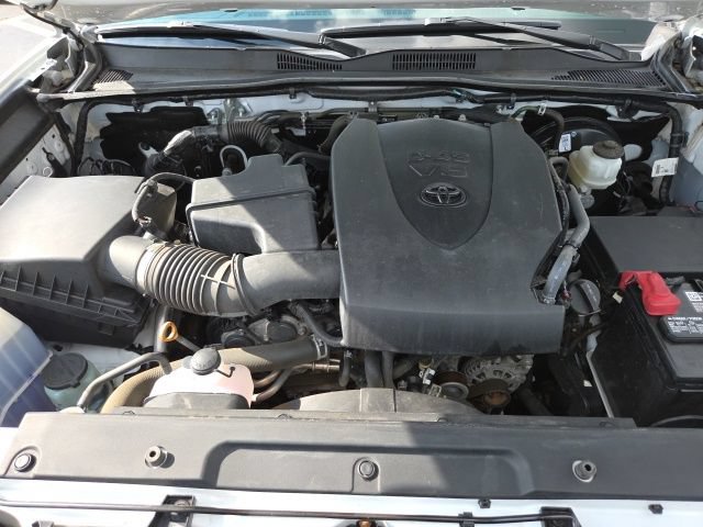 Used 2022 Toyota Tacoma TRD Sport AWD/4WD image 29