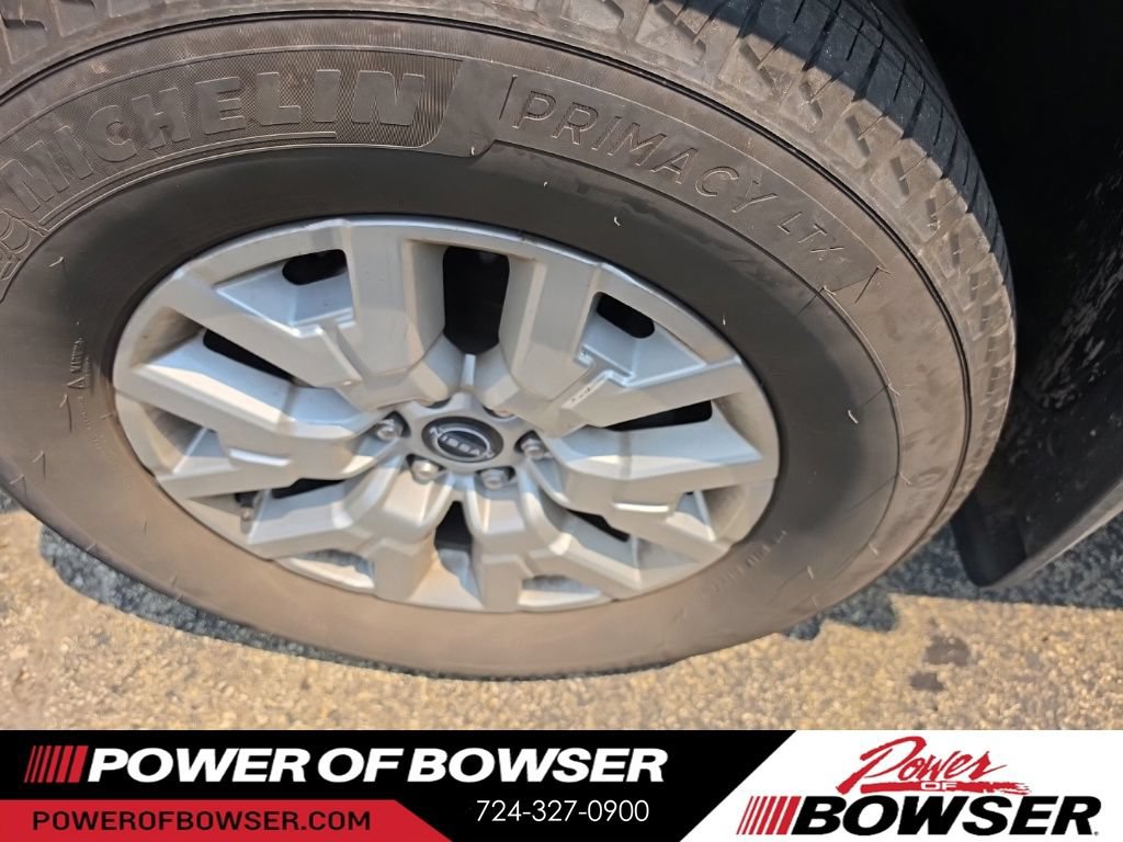 Used 2024 Nissan Frontier SV w/ Technology Package AWD/4WD image 10