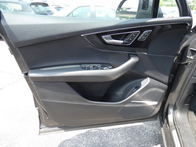 Used 2018 Audi Q7 3.0T Prestige w/ Prestige Package image 9