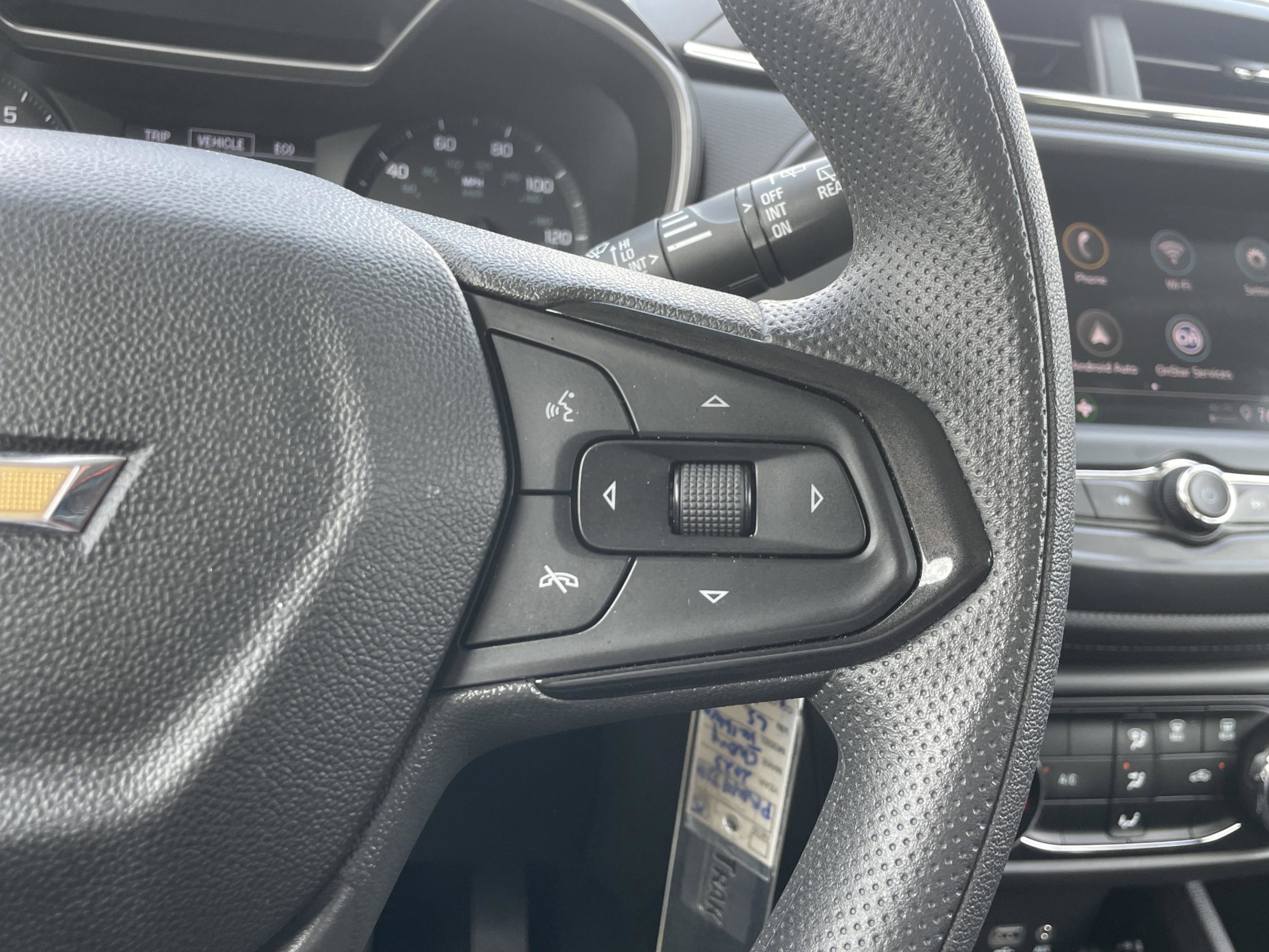 Used 2023 Chevrolet TrailBlazer LS FWD image 36