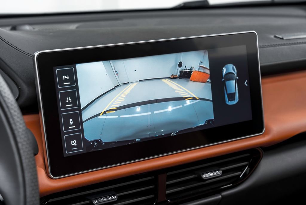 Used 2024 Lotus Emira First Edition image 25