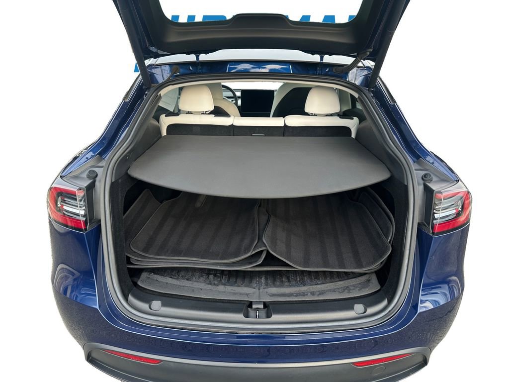 Used 2023 Tesla Model Y Long Range image 19