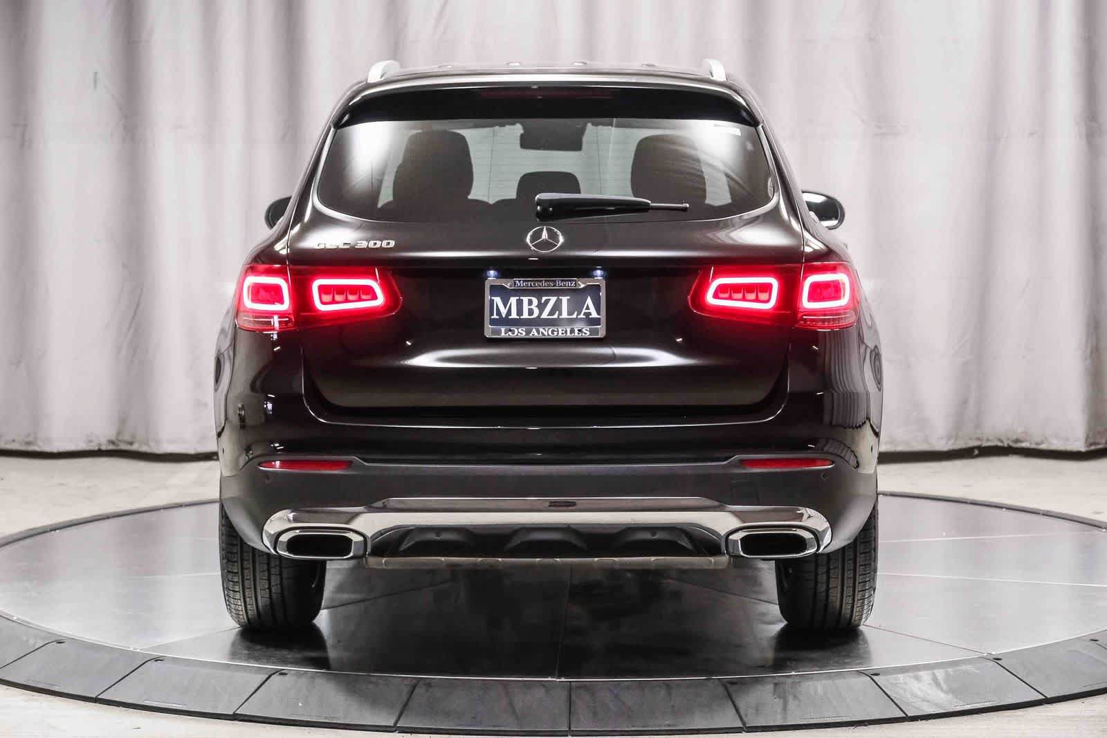 Used 2022 Mercedes-Benz GLC 300 image 3