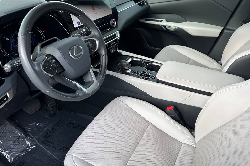 Used 2024 Lexus RX 350 350h Premium Plus image 9