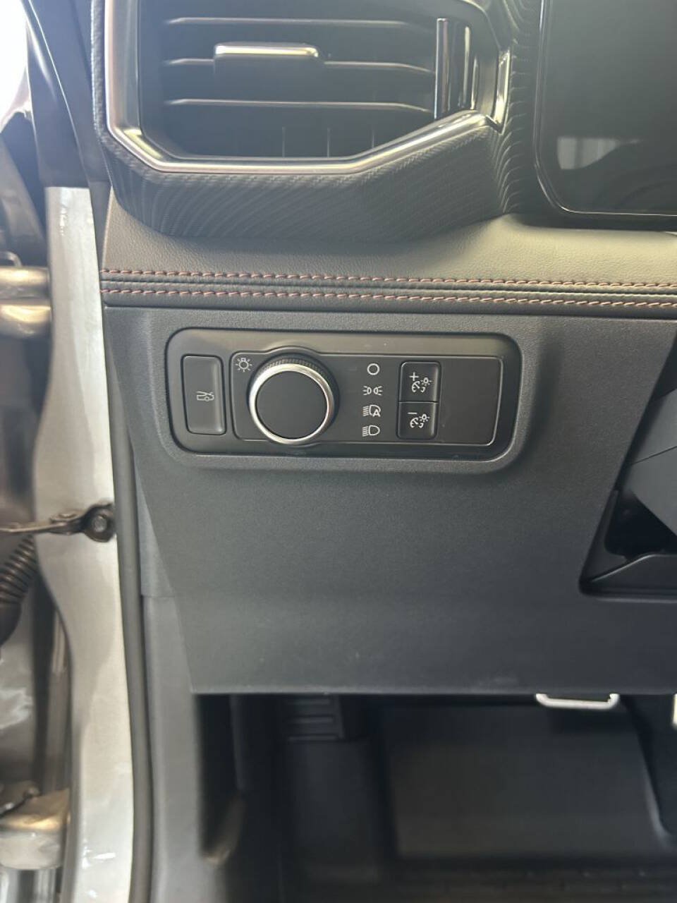 Used 2025 Ford Mustang GT Premium RWD image 13