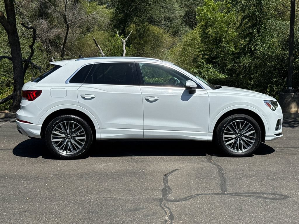 Used 2022 Audi Q3 2.0T Premium Plus AWD/4WD image 4
