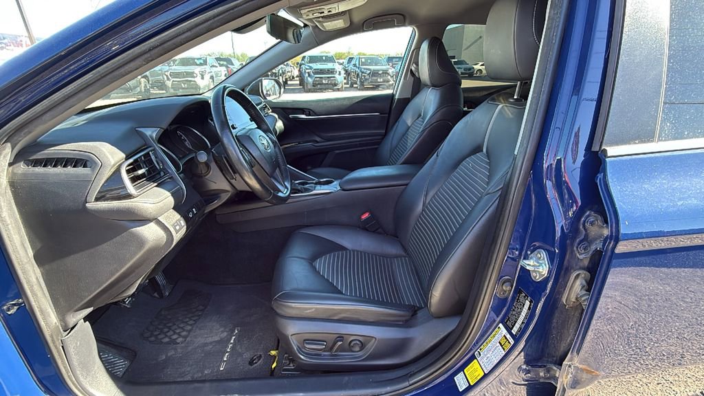 Used 2023 Toyota Camry SE image 11