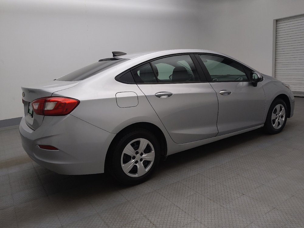 Used 2019 Chevrolet Cruze LS FWD image 10