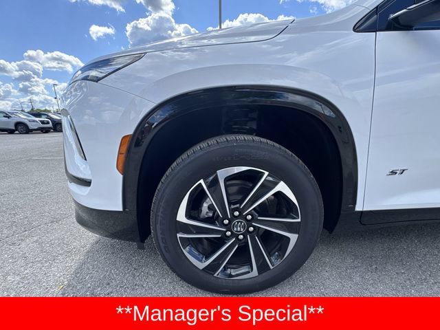 New 2026 Buick Enclave Sport Touring w/ Power Package FWD image 10