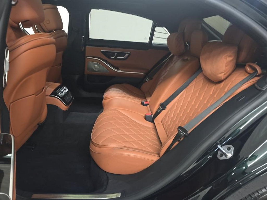 Used 2023 Mercedes-Benz S 500 4MATIC image 7